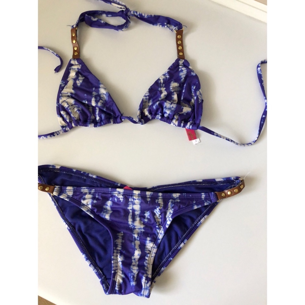 Sofa Blue/white bikini